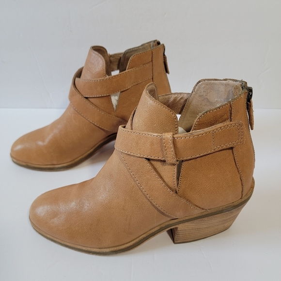 EILEEN FISHER Tan Leather Back Zip Bootie Sz 11 Chunky Block Heel Fall Academia - Picture 3 of 12